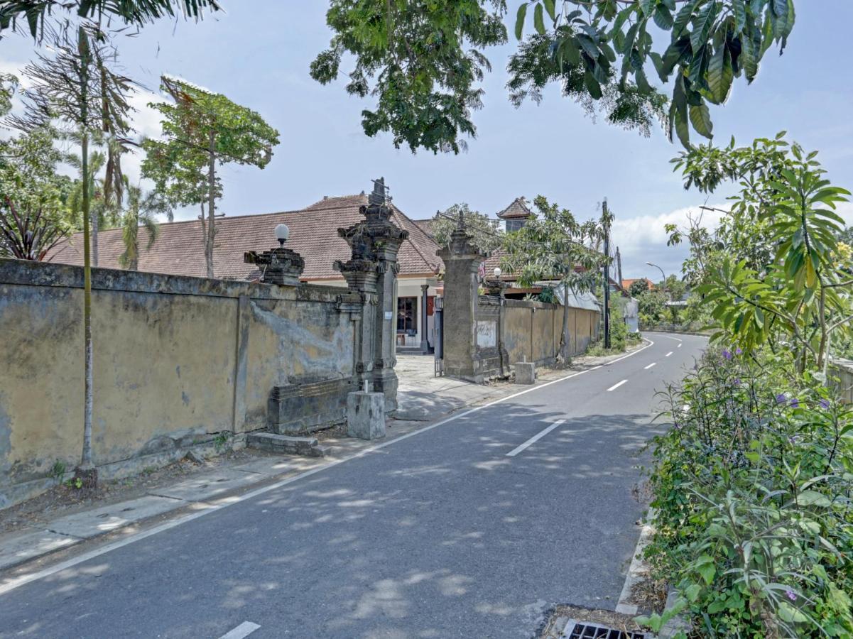 Oyo 90638 Pondok Idas Hotel Легиан Екстериор снимка