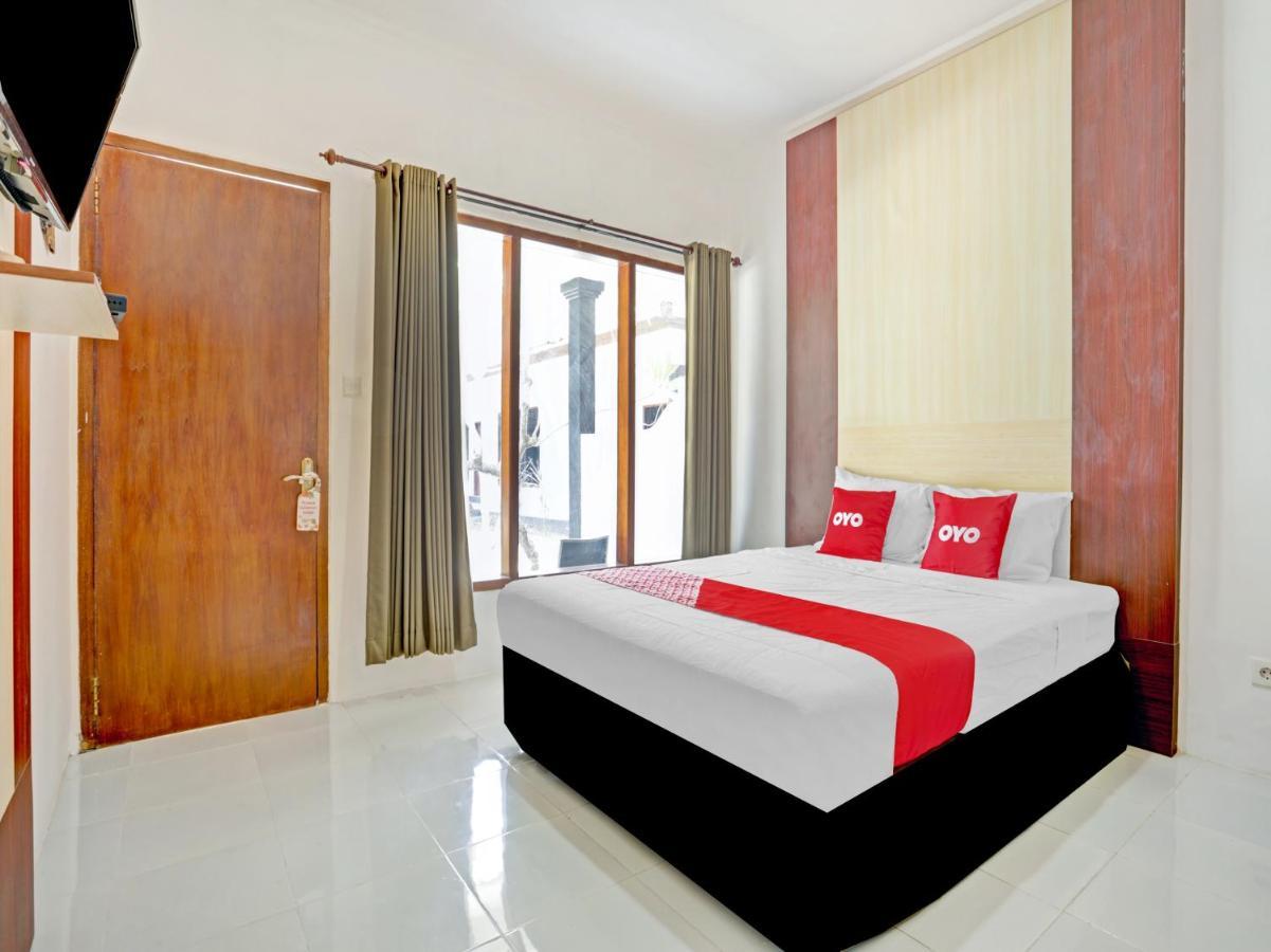 Oyo 90638 Pondok Idas Hotel Легиан Екстериор снимка